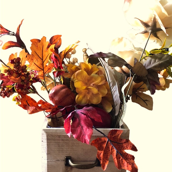 DIY Fall floral 🌺🍁🎃 arrangement ready to assemble ❣️❤️Bundle and $ave❤️ - Picture 4 of 8